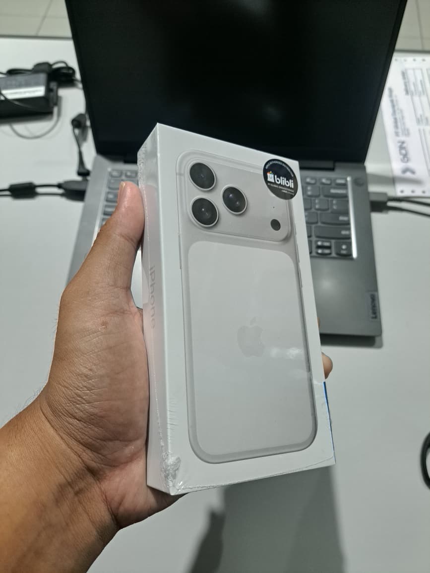 iPhone 17